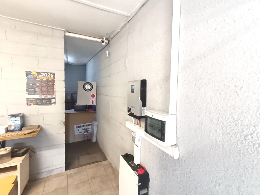 To Let Commercial Property for Rent in Cotswold Eastern Cape